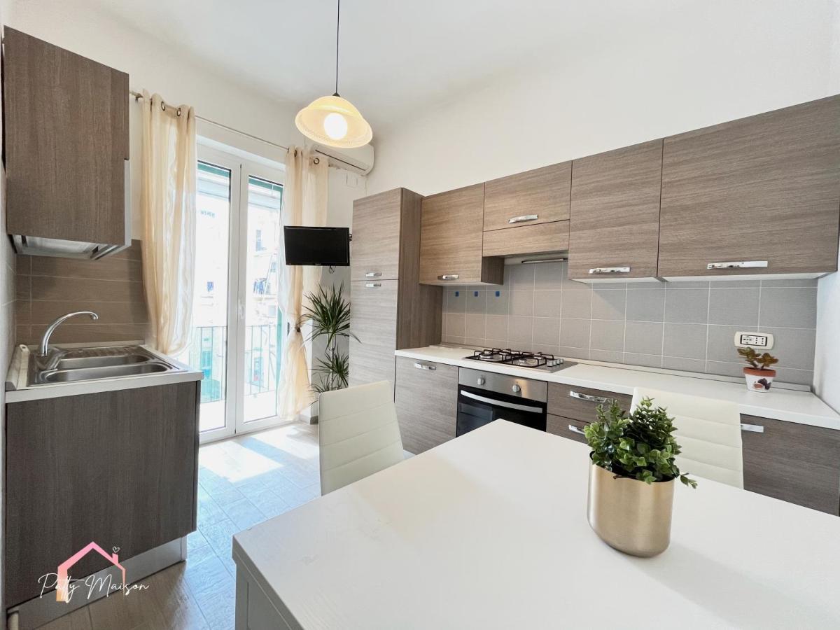Patty Maison - Large & New Central Apartment Bari Ngoại thất bức ảnh